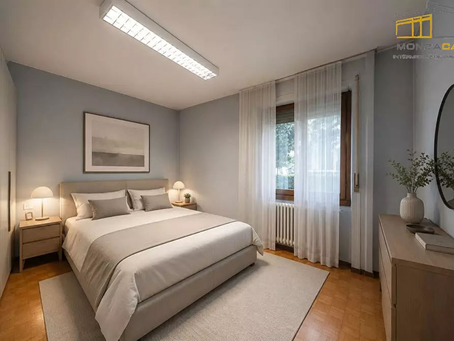Immagine 5 di Appartamento in vendita  in via toti 29 a Monza