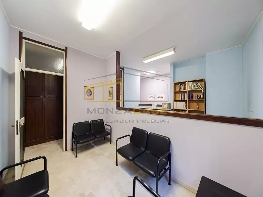 Immagine 1 di Appartamento in vendita  in via toti 29 a Monza