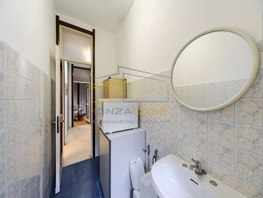 Immagine 9 di Appartamento in vendita  in via toti 29 a Monza