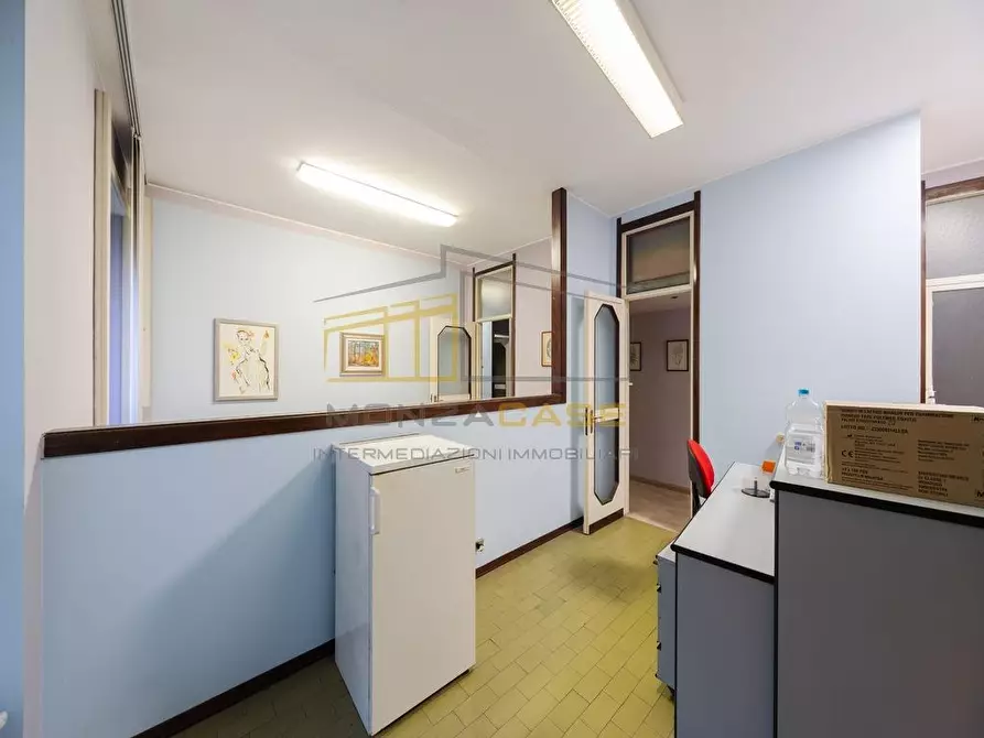 Immagine 1 di Appartamento in vendita  in via toti 29 a Monza