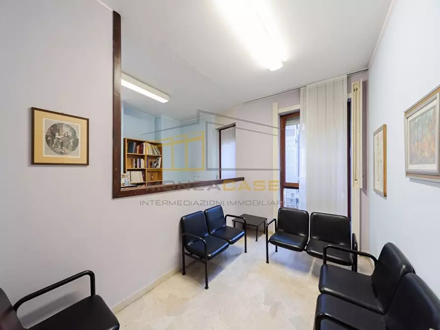 Immagine 2 di Appartamento in vendita  in via toti 29 a Monza