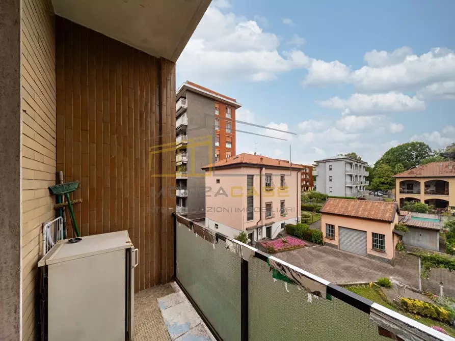 Immagine 2 di Appartamento in vendita  in Viale Campania 56 a Monza