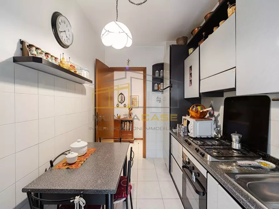 Immagine 4 di Appartamento in vendita  in via puglia 18 a Monza
