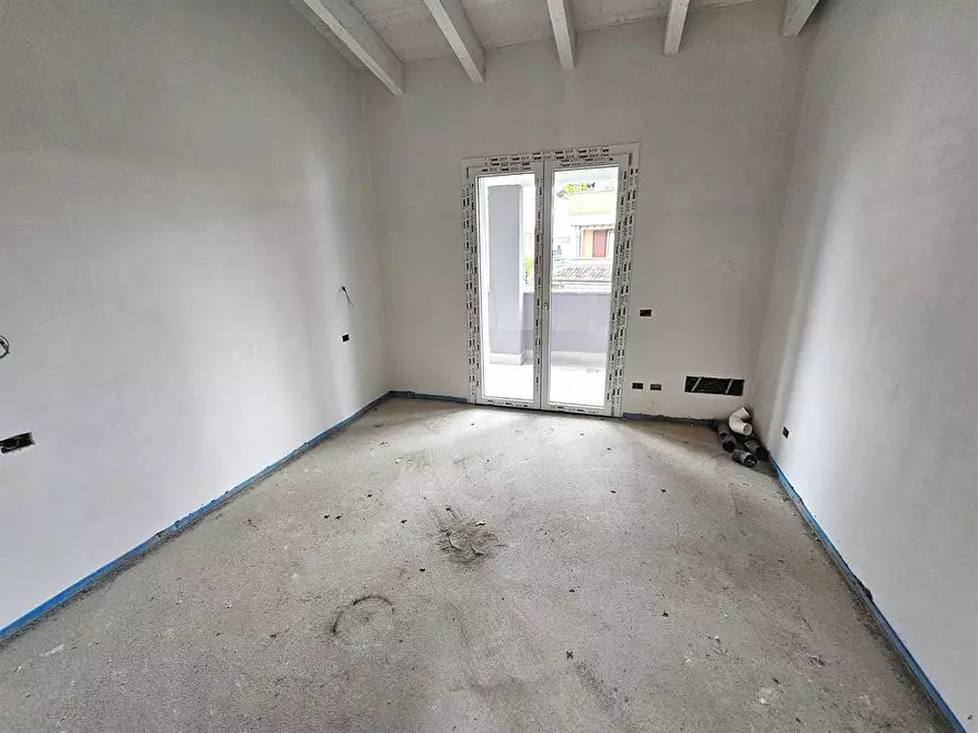 Immagine 2 di Villetta a schiera in vendita  in via Adige a Cesate