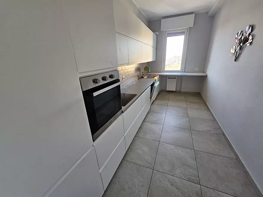 Immagine 1 di Appartamento in affitto  in via Statale per Lecco 629 a Lipomo