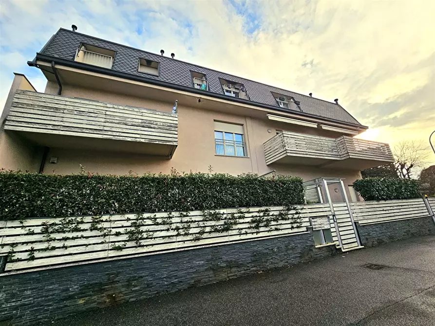 Immagine 8 di Appartamento in affitto  in via Romagna 7 a Seregno