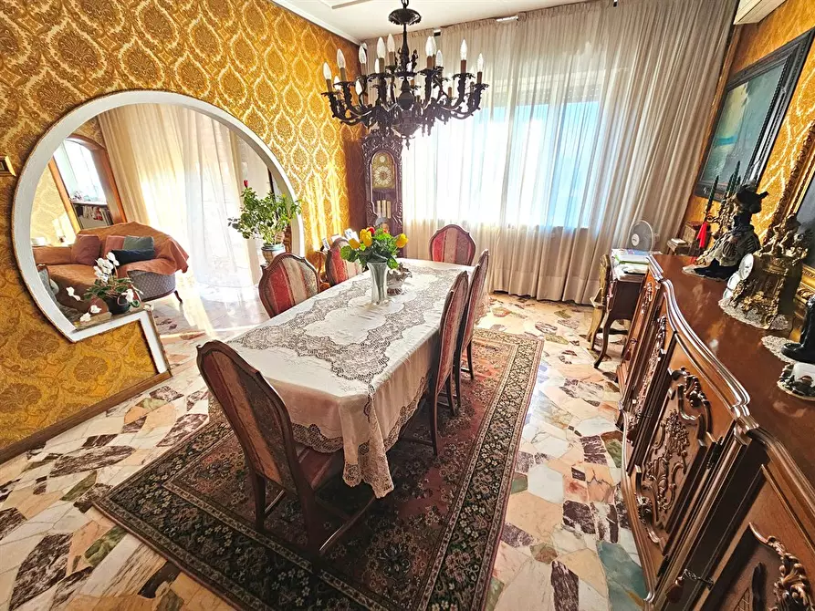 Immagine 3 di Casa indipendente in vendita  in via Manzoni 111 a Cesano Maderno