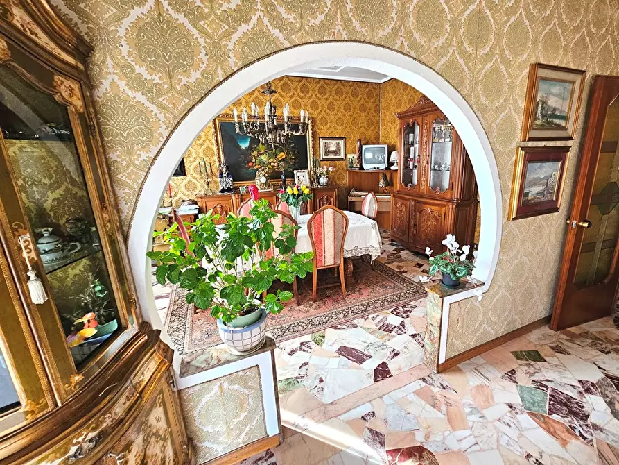 Immagine 1 di Casa indipendente in vendita  in via Manzoni 111 a Cesano Maderno