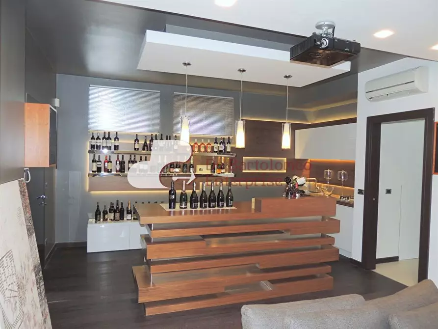 Immagine 5 di Villa in vendita  in TRAVERSA II PIZZILLO a Bari