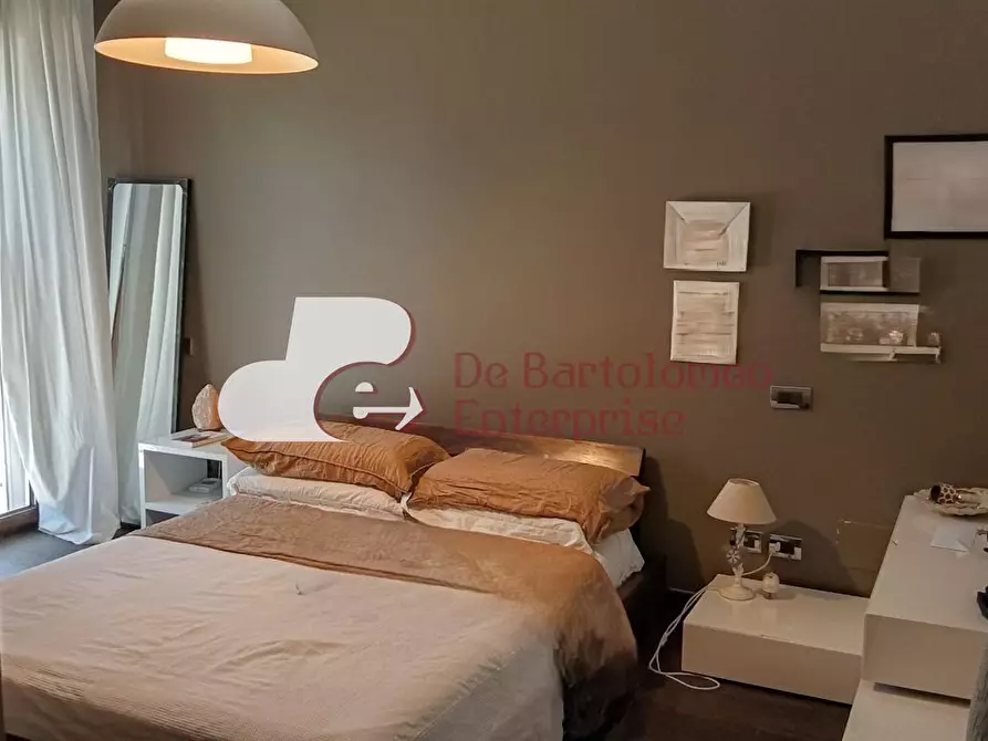 Immagine 3 di Villa in vendita  in TRAVERSA II PIZZILLO a Bari