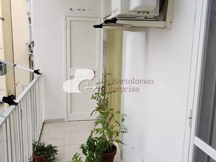 Immagine 1 di Appartamento in vendita  in via Sagarriga Visconti a Bari