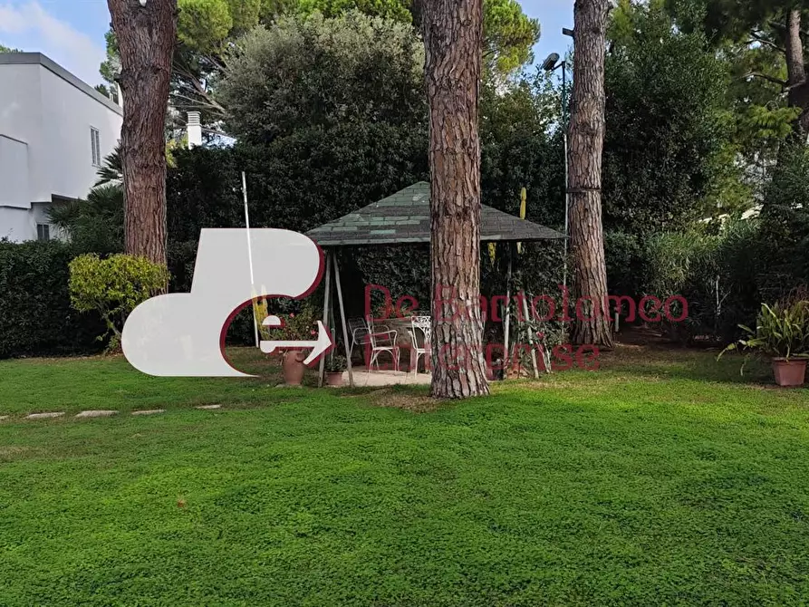 Immagine 7 di Villa in vendita  in Via Bitritto 131 a Bari