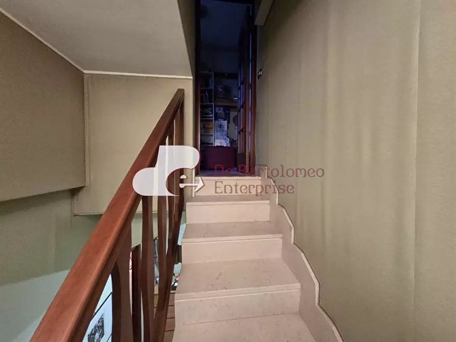 Immagine 1 di Villetta a schiera in vendita  a Bari