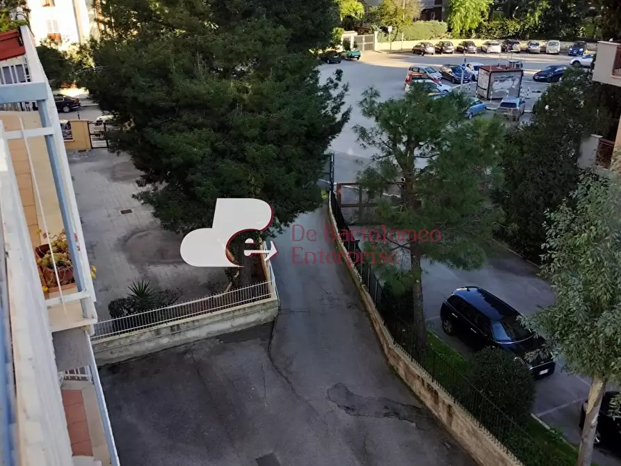 Immagine 1 di Stanza singola in affitto  in VIA ROBERT KENENDY a Bari