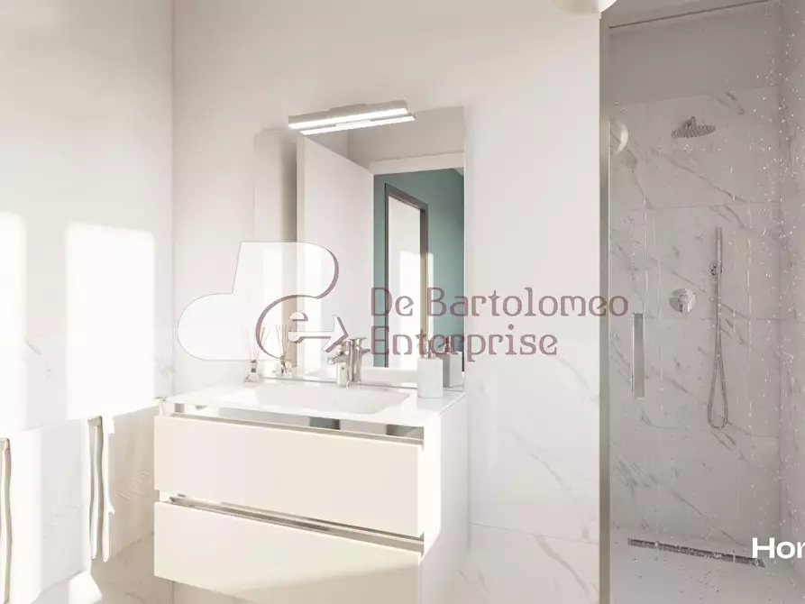 Immagine 2 di Appartamento in vendita  in Viale Della Repubblica a Bari