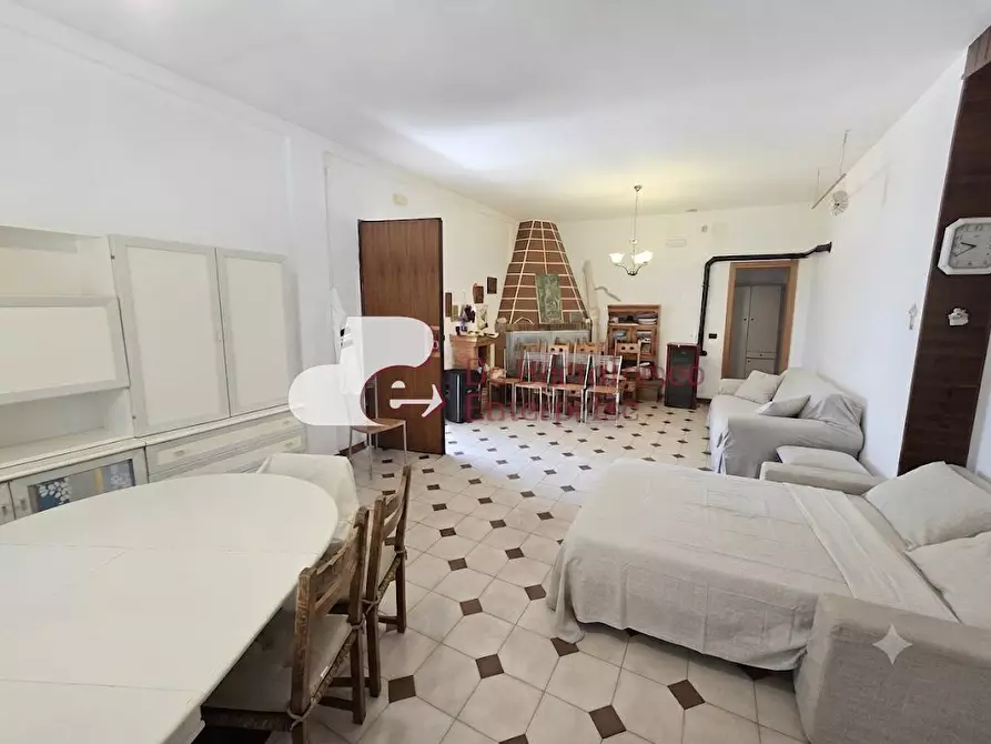 Immagine 1 di Villa in vendita  in Strada provinciale 141 delle saline a Margherita Di Savoia