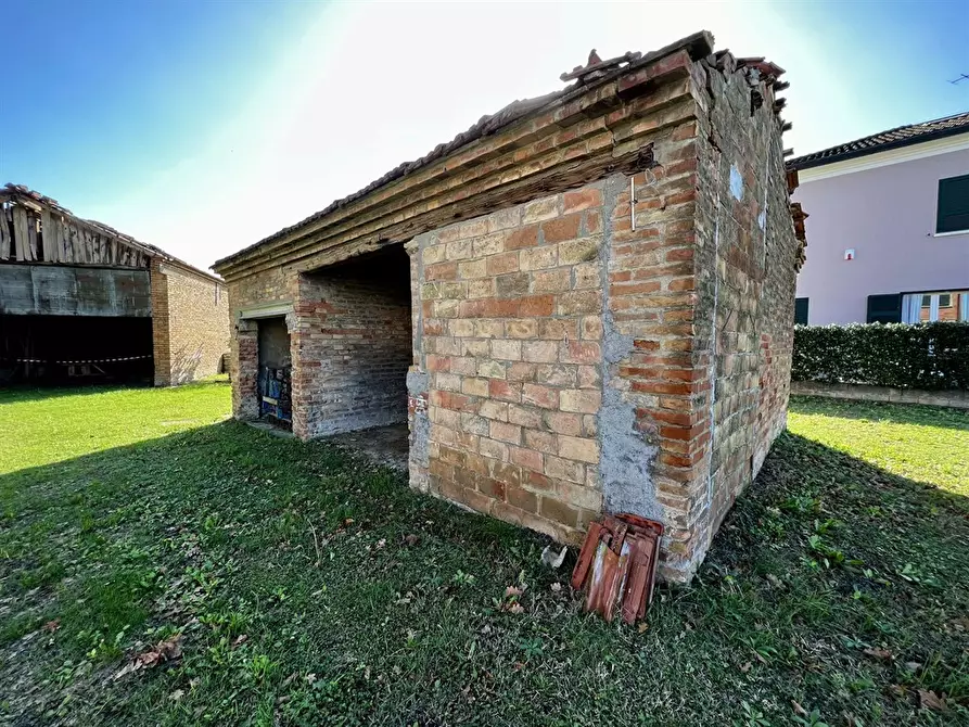 Immagine 1 di Casa indipendente in vendita  a Bagnacavallo
