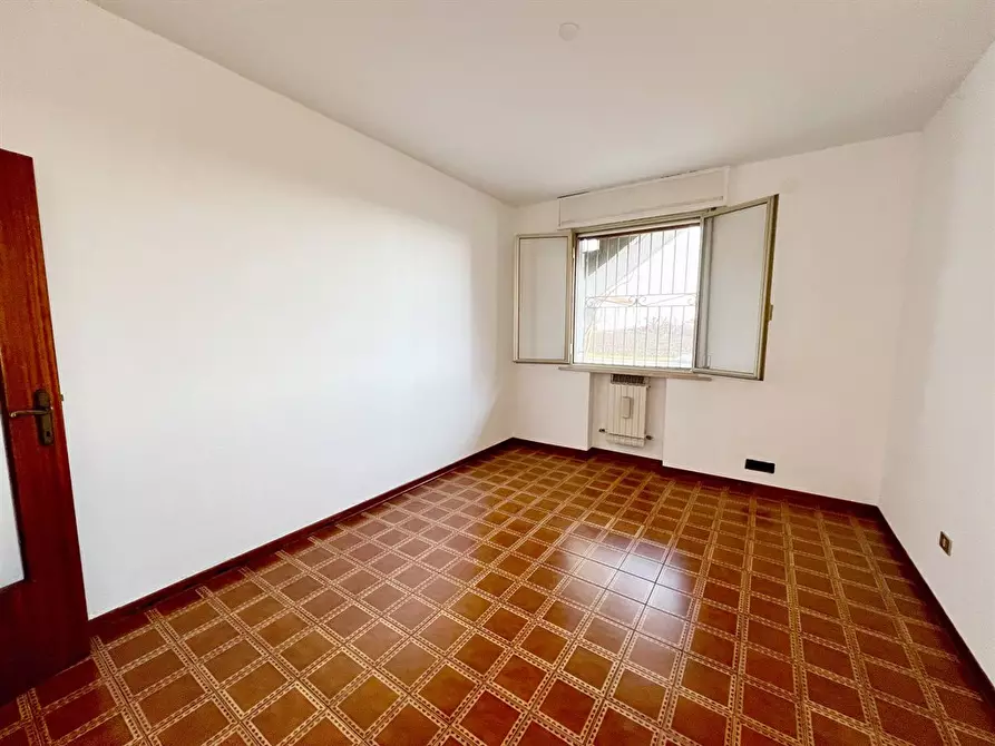 Immagine 1 di Appartamento in vendita  in via pastorella 181 181 a Lugo