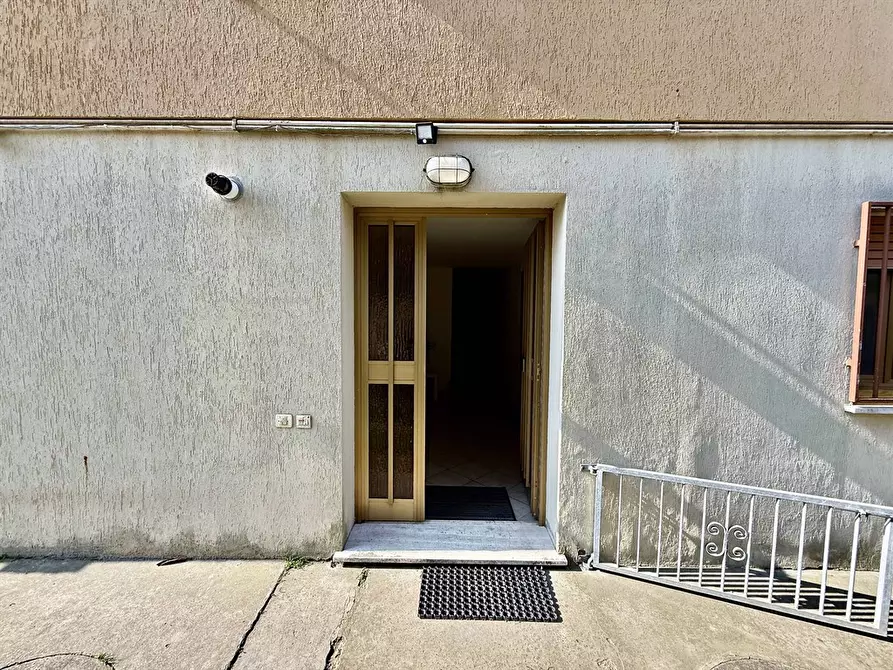 Immagine 2 di Appartamento in vendita  in via fratelli cervi 48 a Alfonsine
