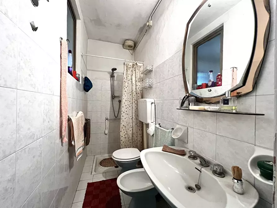 Immagine 8 di Casa bifamiliare in vendita  in via carraia dal buono 16 a Lugo