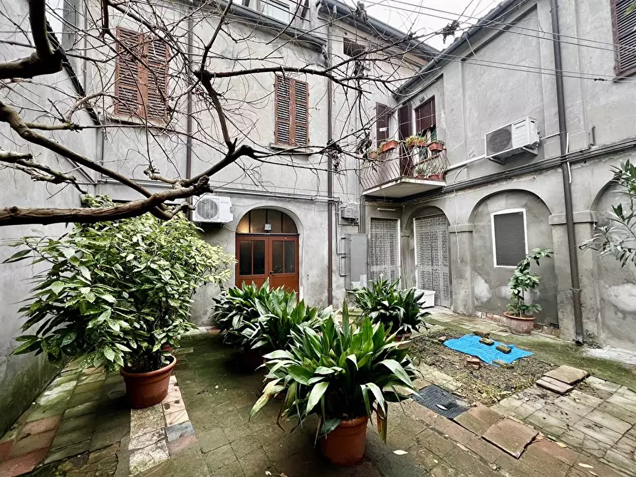 Immagine 2 di Villa in vendita  in via mazzini 60 a Bagnacavallo