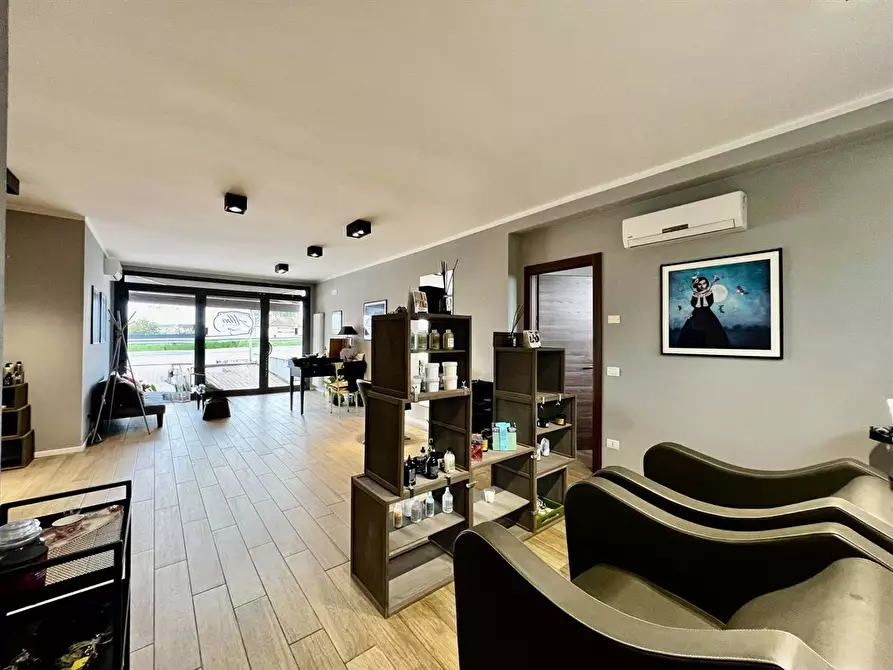 Immagine 7 di Attività commerciale in vendita  in Via Reale 191/W a Ravenna