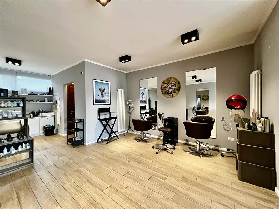 Immagine 1 di Attività commerciale in vendita  in Via Reale 191/W a Ravenna