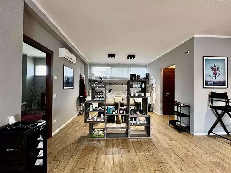 Immagine 4 di Attività commerciale in vendita  in Via Reale 191/W a Ravenna