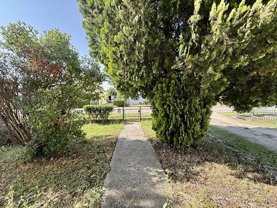 Immagine 9 di Casa indipendente in vendita  in via Rotaccio 9 a Lugo