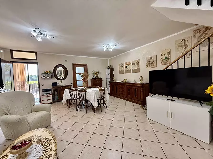 Immagine 5 di Casa quadrifamiliare in vendita  in Traversa delle Sabbione 4 a Bagnacavallo