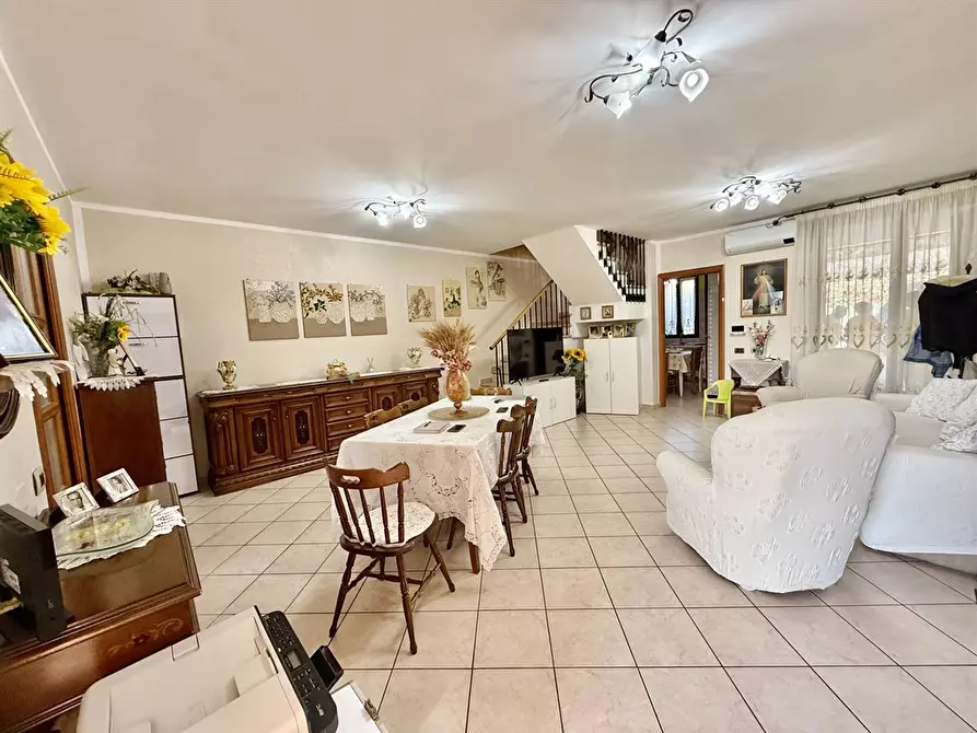 Immagine 1 di Casa quadrifamiliare in vendita  in Traversa delle Sabbione 4 a Bagnacavallo