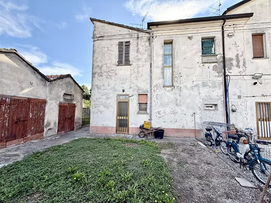 Immagine 2 di Casa bifamiliare in vendita  in vai bassa 71 a Alfonsine