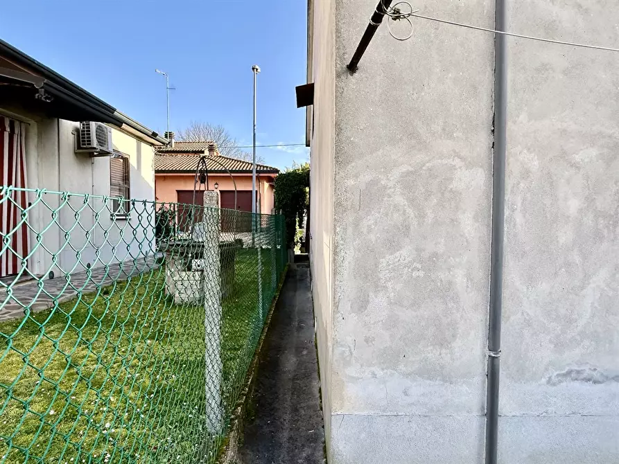 Immagine 1 di Casa indipendente in vendita  in via peo bertoni 15 a Alfonsine