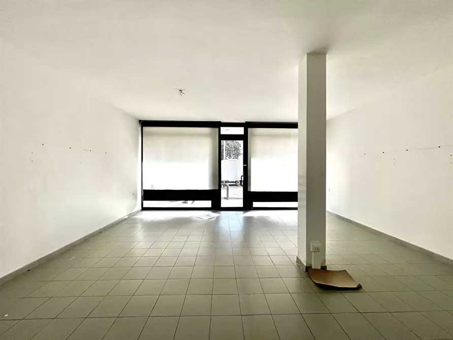 Immagine 2 di Negozio in affitto  in corso matteotti 54a a Alfonsine