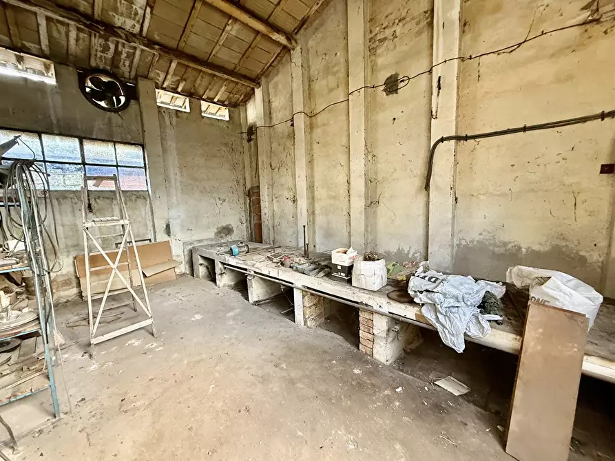 Immagine 6 di Laboratorio in vendita  in Via Marchetti 13 a Ravenna