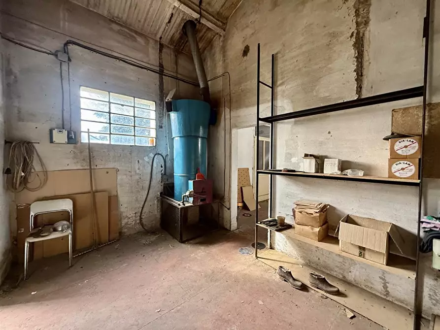 Immagine 9 di Laboratorio in vendita  in Via Marchetti 13 a Ravenna