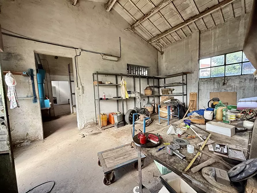 Immagine 2 di Laboratorio in vendita  in Via Marchetti 13 a Ravenna