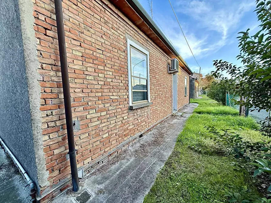Immagine 2 di Casa indipendente in vendita  in guglielmo marconi 19 a Argenta