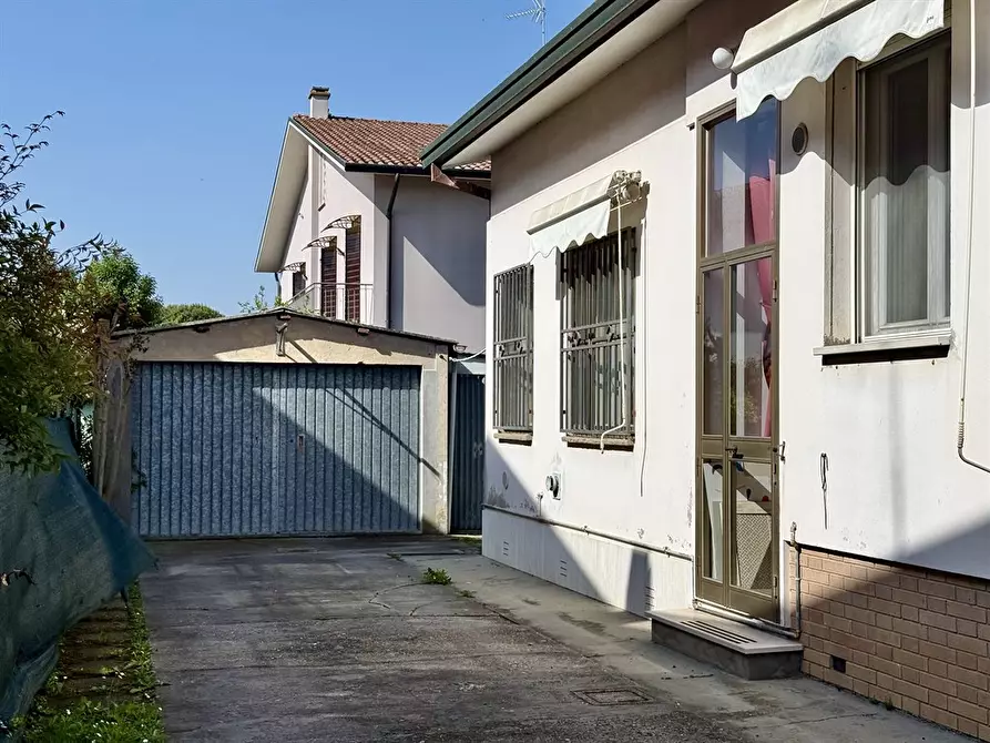 Immagine 1 di Casa indipendente in vendita  in via 25 aprile 12 a Alfonsine