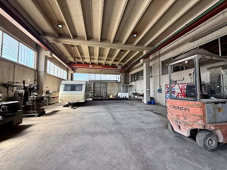 Immagine 8 di Capannone industriale in vendita  in Via Bonvicini 3 a Ravenna