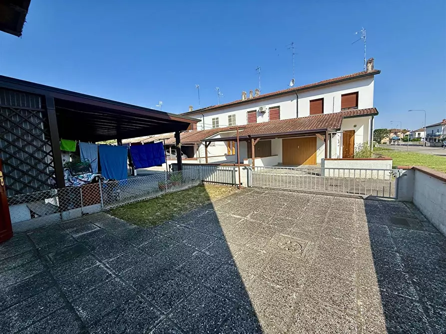 Immagine 2 di Villetta a schiera in vendita  in via caduti nei lager 27 a Alfonsine