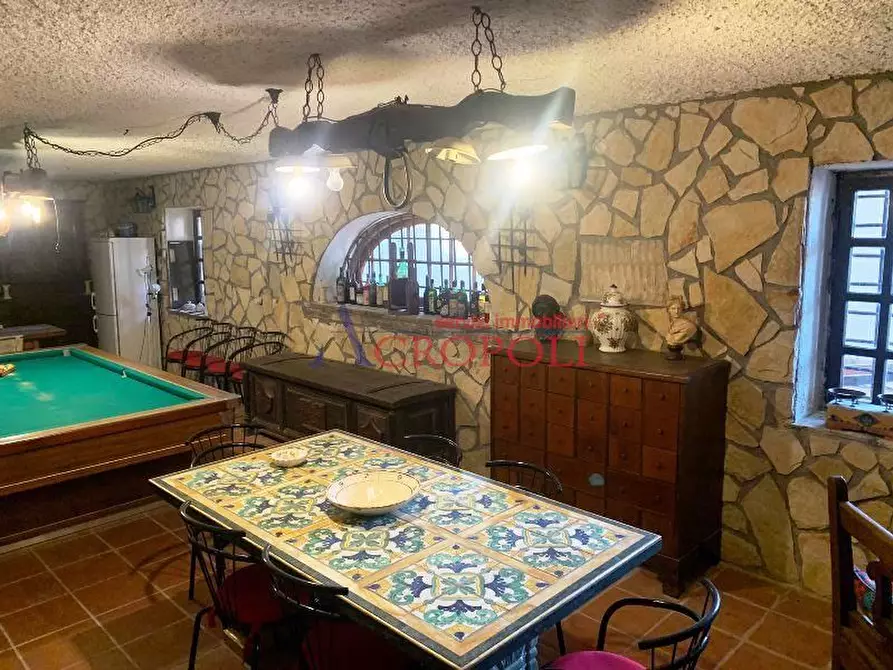 Immagine 2 di Villa in vendita  a Roma