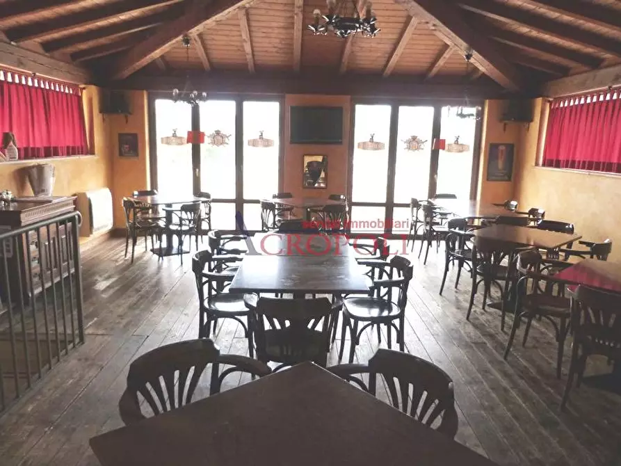 Immagine 4 di Bar / Ristorante in vendita  a Anguillara Sabazia