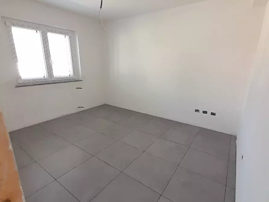 Immagine 9 di Villetta a schiera in vendita  a Bracciano