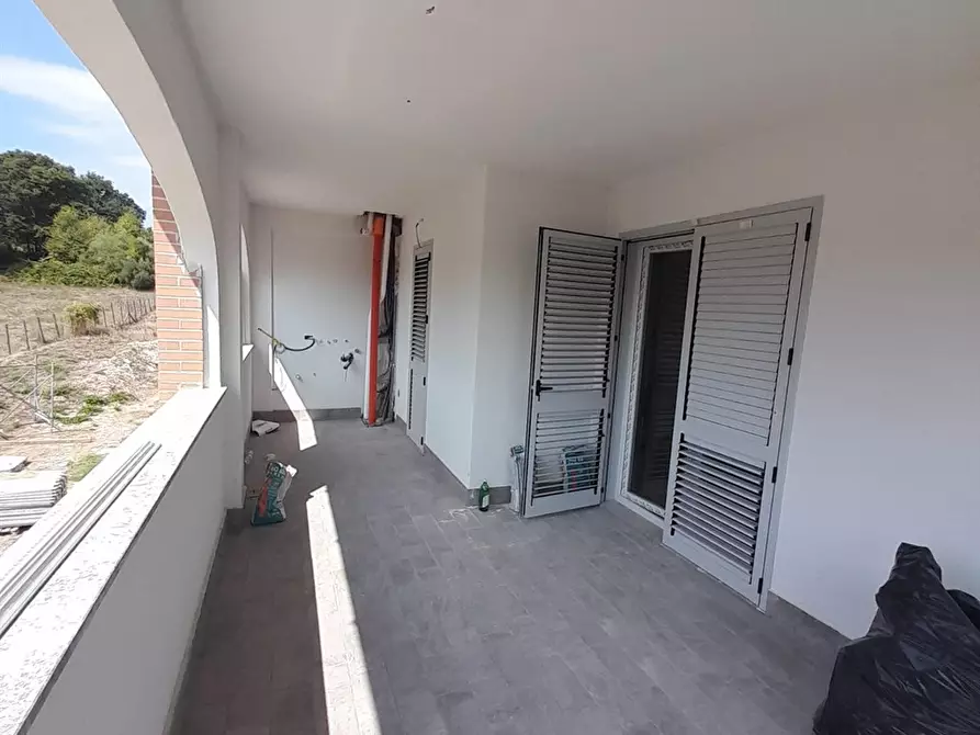 Immagine 4 di Villetta a schiera in vendita  a Bracciano