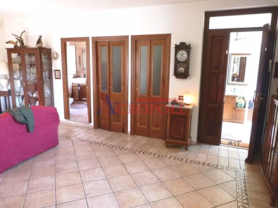 Immagine 4 di Villa in vendita  in via Cristoforo Colombo a Anguillara Sabazia