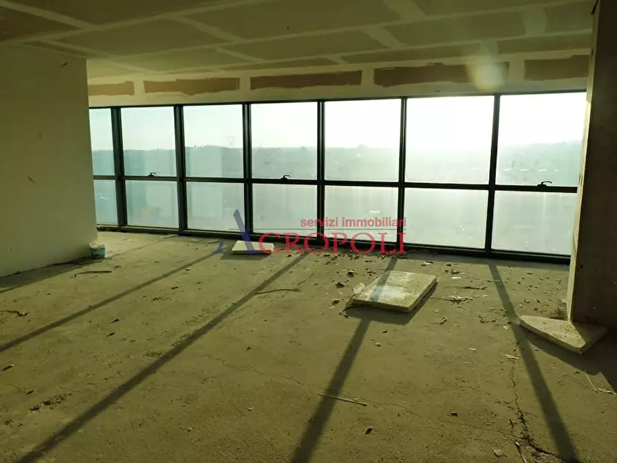 Immagine 3 di Capannone industriale in vendita  a Anguillara Sabazia