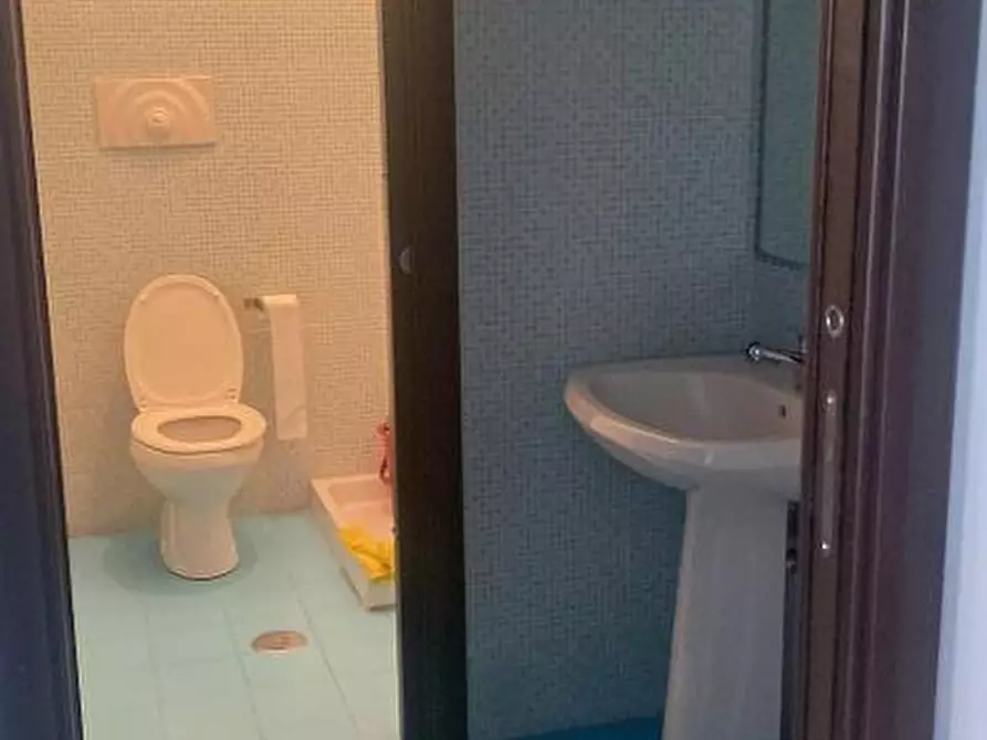 Immagine 1 di Ufficio in vendita  a Bracciano