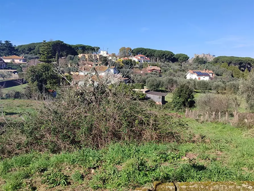 Immagine 9 di Terreno edificabile in vendita  a Bracciano