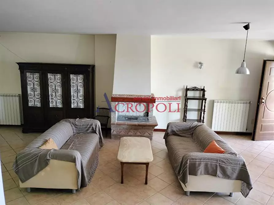 Immagine 2 di Casa bifamiliare in vendita  a Trevignano Romano